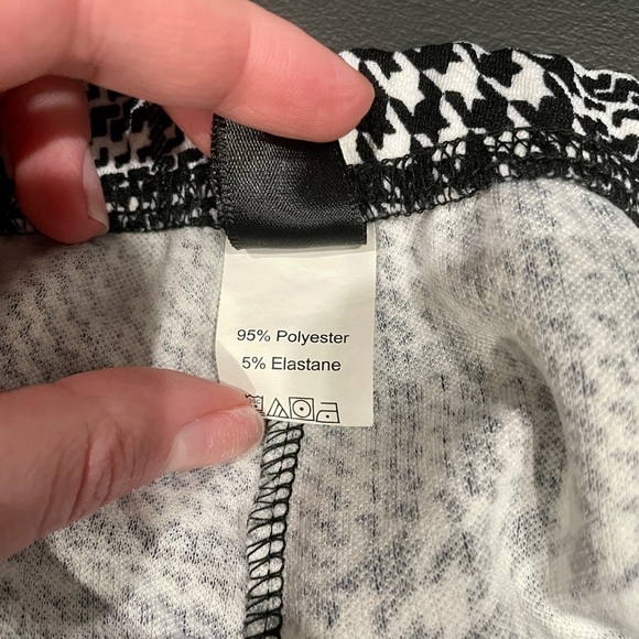 SHEIN Plaid Black and White High Waisted Leggings - Picture 5 of 6